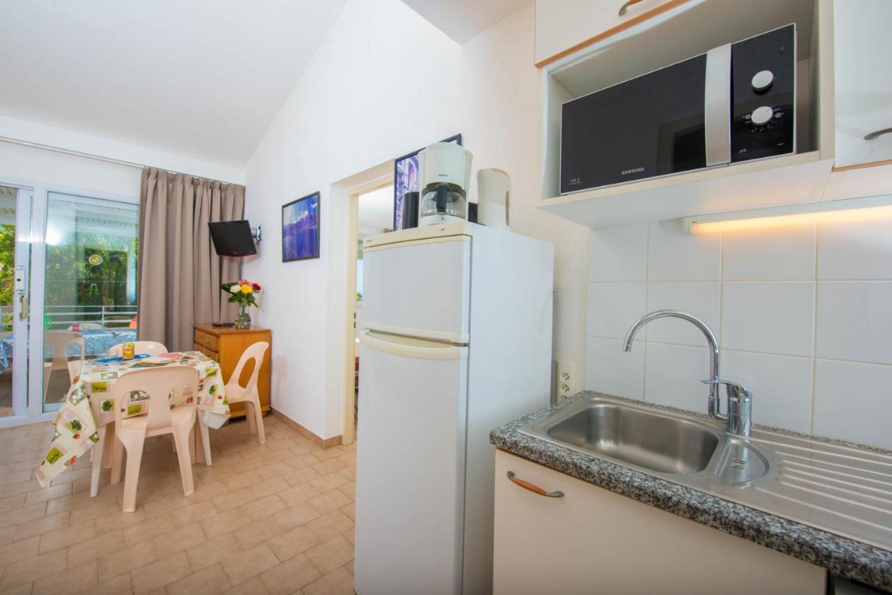 Residence Arinella Люмио Екстериор снимка