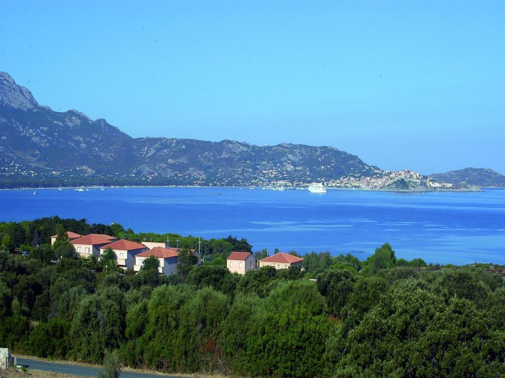 Residence Arinella Люмио Екстериор снимка